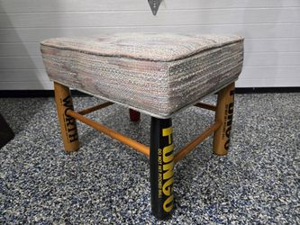 Fungo Baseball Bat Stool 