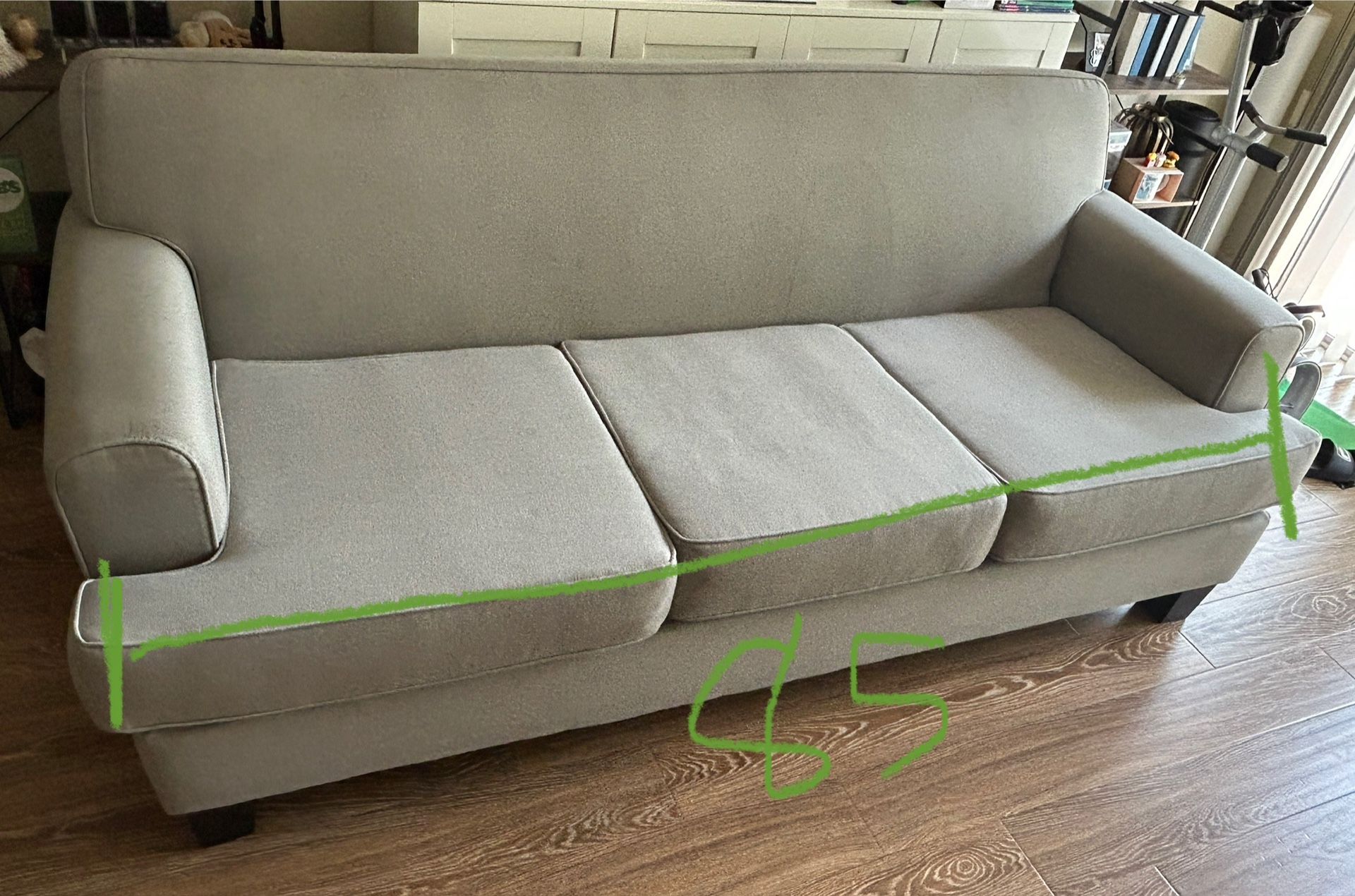 Couch (gray)