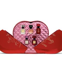 5-Piece Fragrance Discovery Gift Set including Tease Sugar Fleur and Heart-Shape