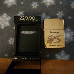 Vintage 1986 Zippo Brass Lighter Sting-Ray Cadillac Gage Tank w/ Case - Unused