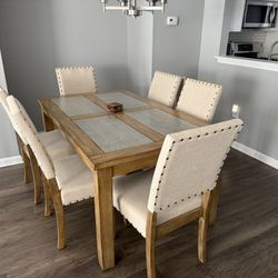 7-Piece Dining Set – Great Condition
