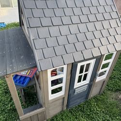Outdoor Play House 