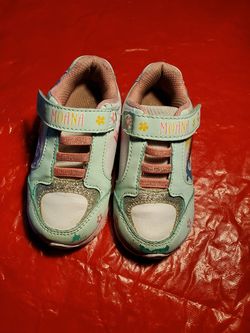 Toddler footwear size 7