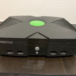 Original Xbox Console – FOR PARTS / NOT WORKING- open to offers