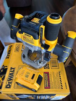 Dewalt Router + Battery
