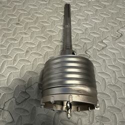 Milwaukee 4 in x 11-3/8 SDS Concrete Core Bit New 