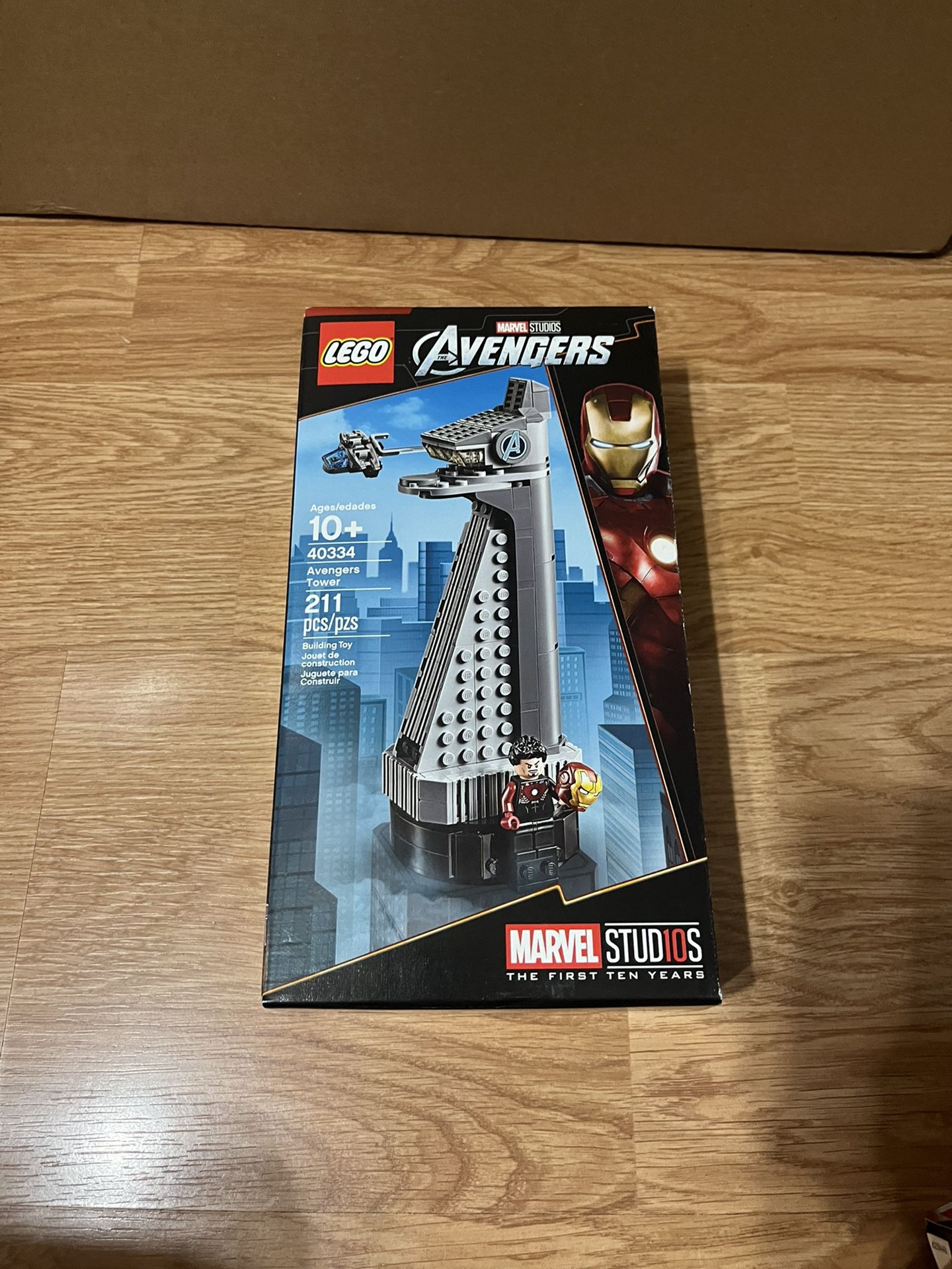  Lego Avengers Tower 40334 : Toys & Games
