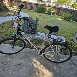 Bike Specialized Hard Rock Extra Condition Like New Only Used A Few Times Extra Large Frame 6 Ft Plus Can Ride