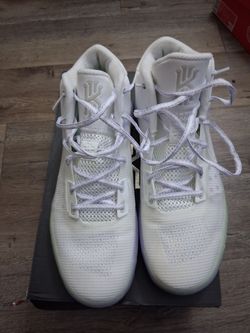 Nike Kyrie Flytrap 4 'White Purple Pulse