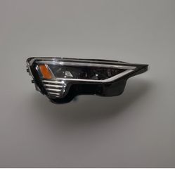 2024 AUD Q8 E-TRON MATRIXOPT 8IV RIGHT HEADLIGHT USED OEM SHELL 4KE.941.036.B