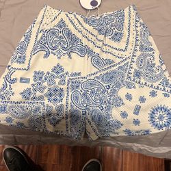 Bravest Studio Shorts Size M