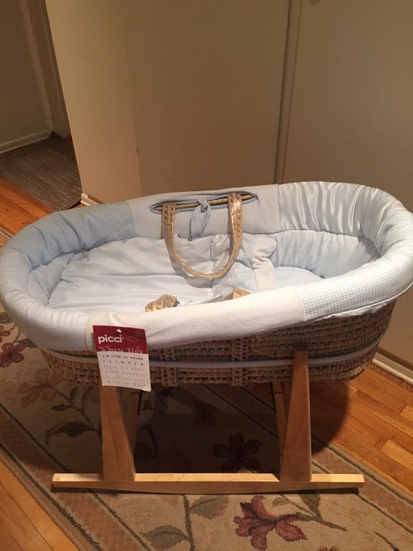 Picci Moses Basket w/stand