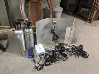 Hydroponic Grow Equipment.