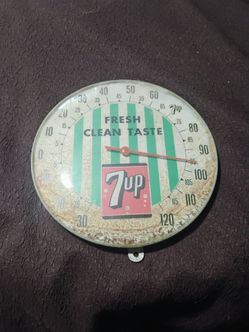 Antique 7Up thermometer