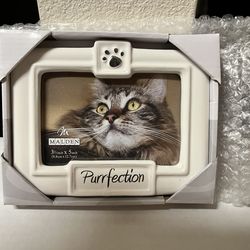 Malden - Glazed  - White Ceramic With Black Purrfection - Picture Frame - (New)