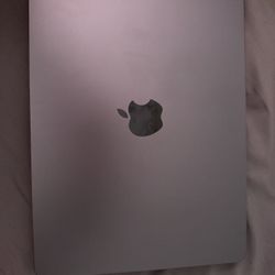2022 MacBook Air M2 13.6 Inches Gray.