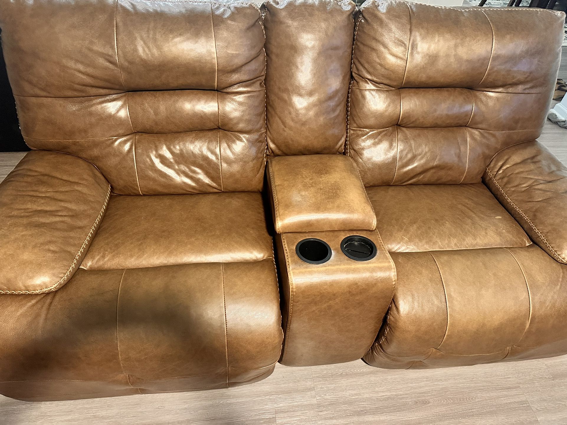 High-Quality Leather Recliner Sofas – Gently Used