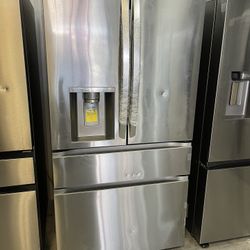 LG French Door 4 Door Refrigerator With 2 Ice Makers