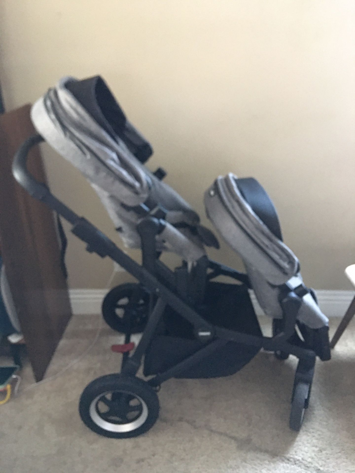 Thule Sleek Double / Single / Car Seat Stroller