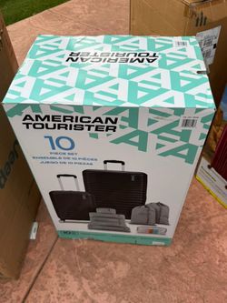 American Tourister 10-Piece Luggage Set