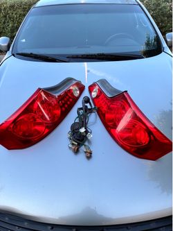 2005 infinity g35 tail lights
