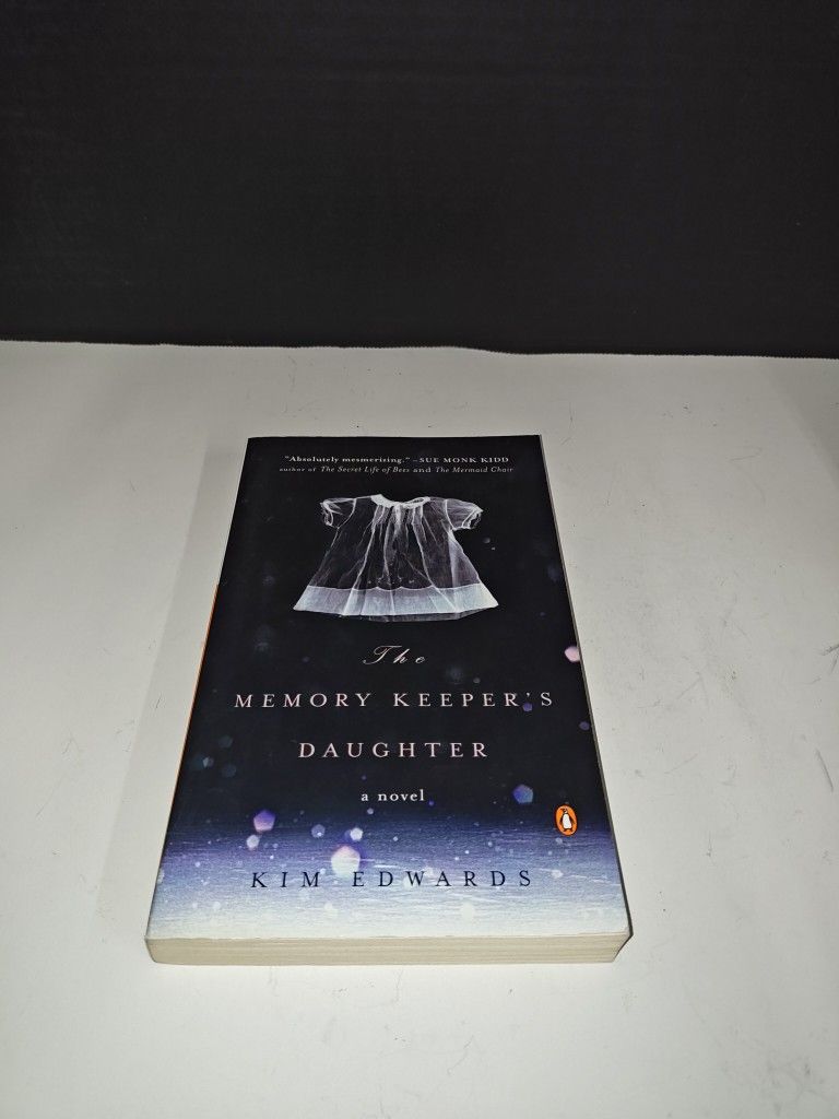 The Memory Keepers Daughter A Novel Paperback Book By Kim Edwards 2006