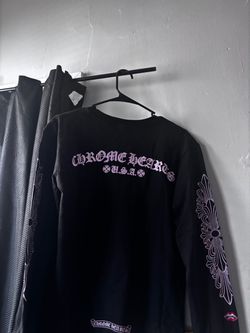 black and pink chrome longsleve