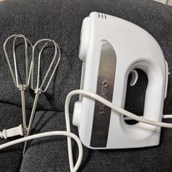 Cuisinart HM-3 Power Advantage 3-Speed Hand Mixer, White