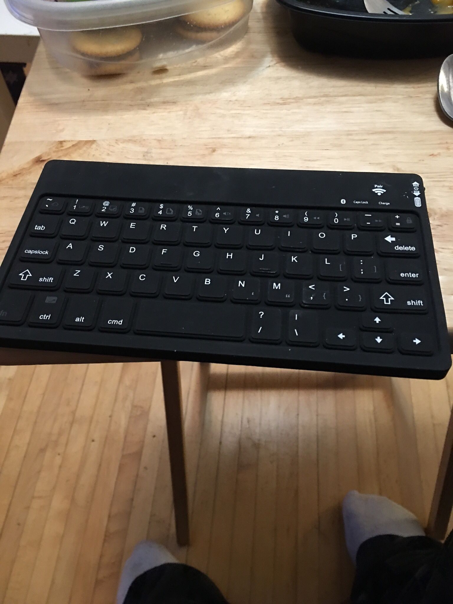 small cordless bluetooth keyboard