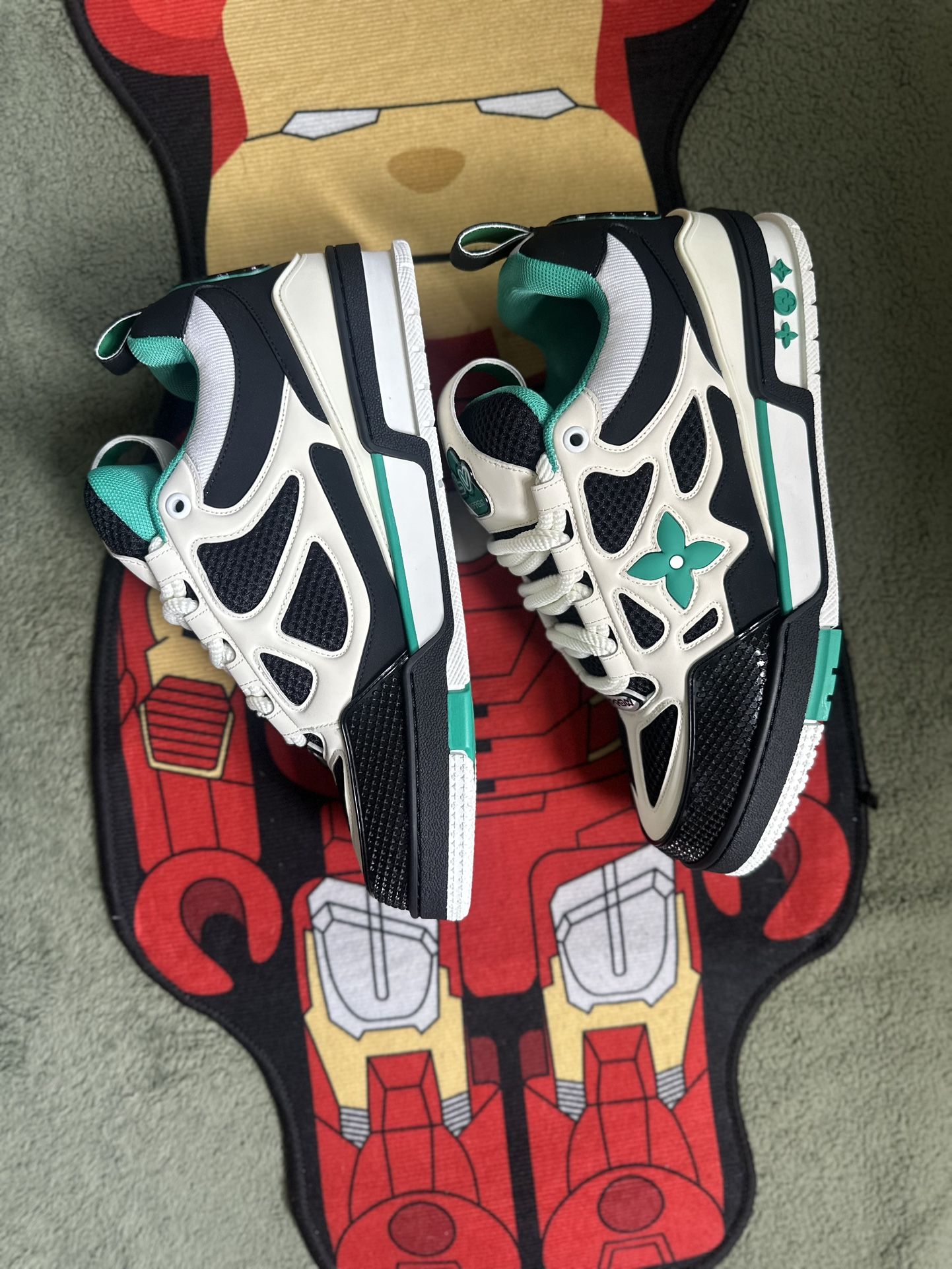 Lv Skate Size 9