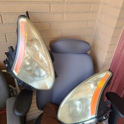 08 Nissan ROGUE HEADLIGHTS