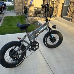 E-Bike AWD 28 MPH