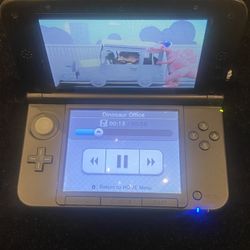 Nintendo 3DS XL Cobalt Blue/Black Handheld System (SPR-001) + Car Charger