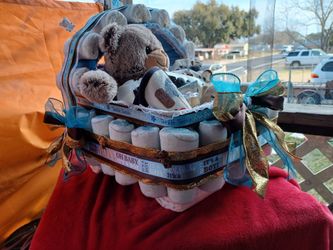 Baby Shower Hand Made Diaper Cake Bassinet gifts **