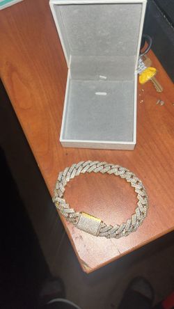 Diamond bracelet