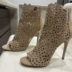 Aldo Shoes, Brand New 