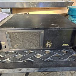 Yamaha Amplifier