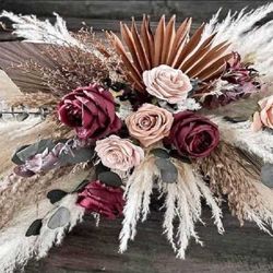 Elevate Your Wedding with Chic Accessories! meet budget