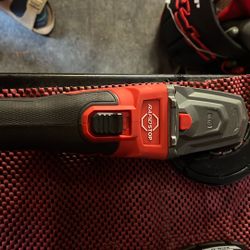 Milwaukee M18 Flathead Grinder 5” 