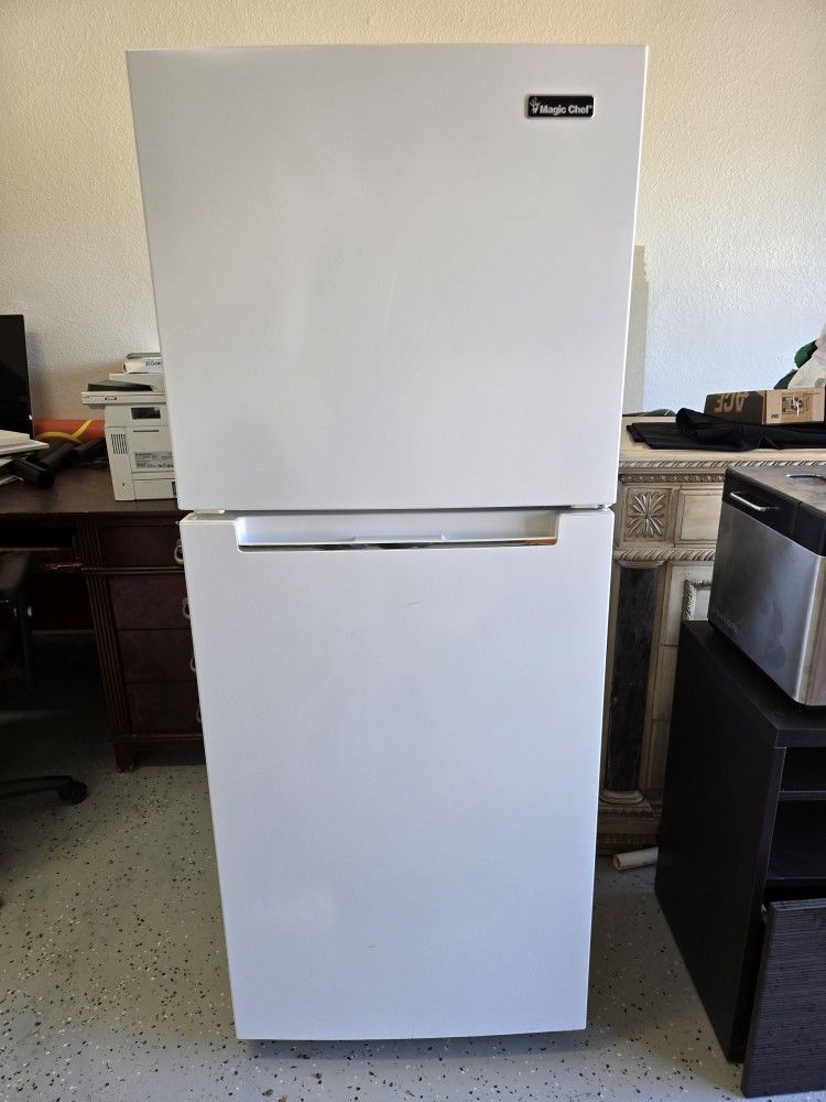 Refrigerator