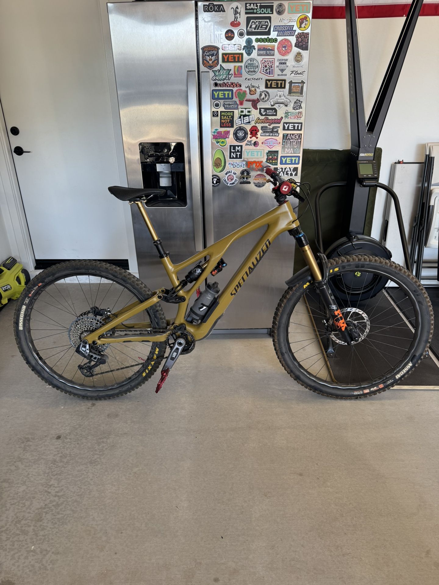 2023 Specialized Stumpjumper Evo(Size Large S4)(Fully Upgraded)