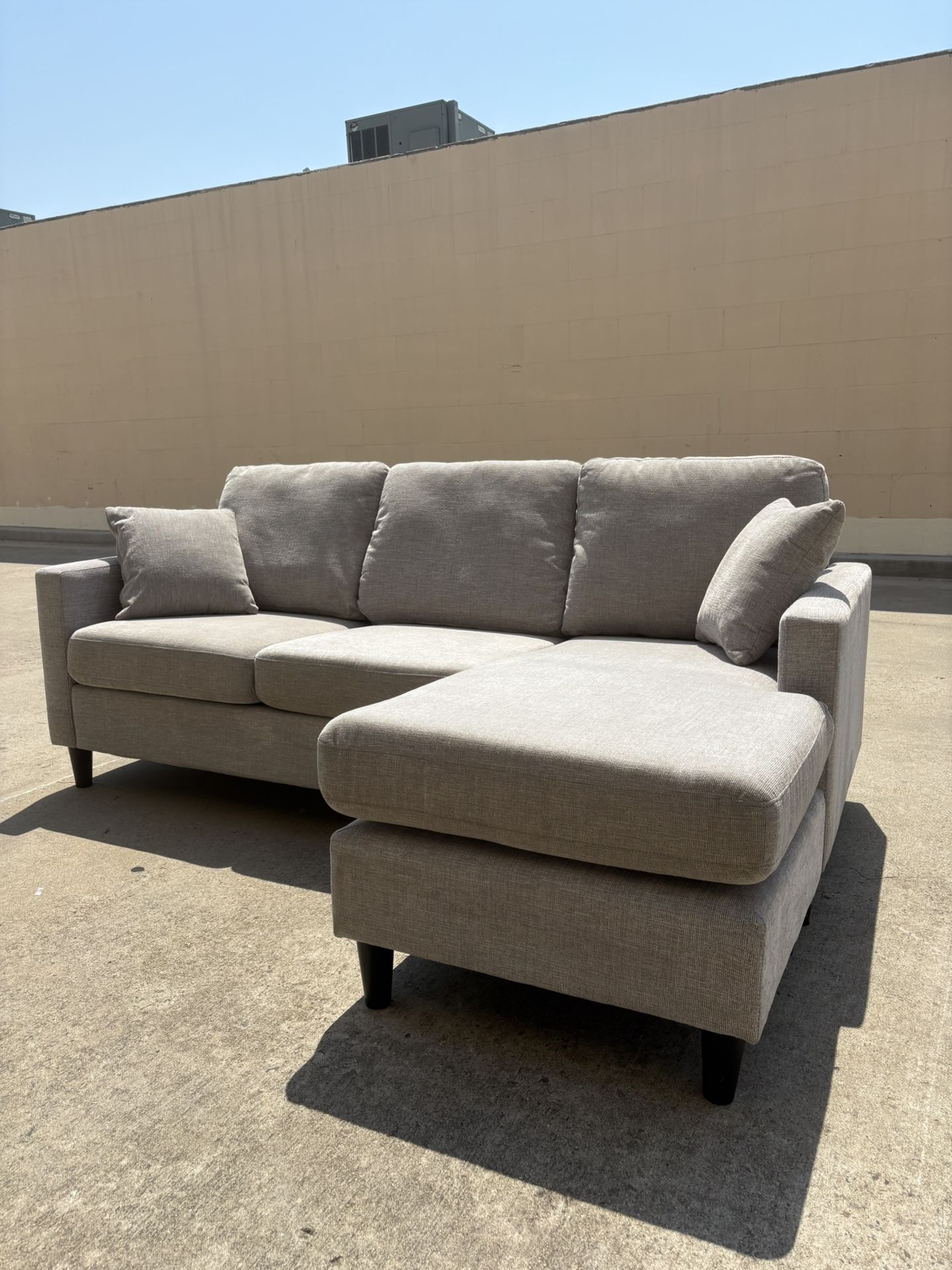 Reversible Small Sectional Couch 🛻Delivery Available🛻