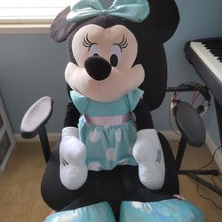 New Giant Disney Minnie Mouse