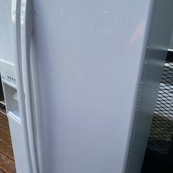 Used refrigerator. It works