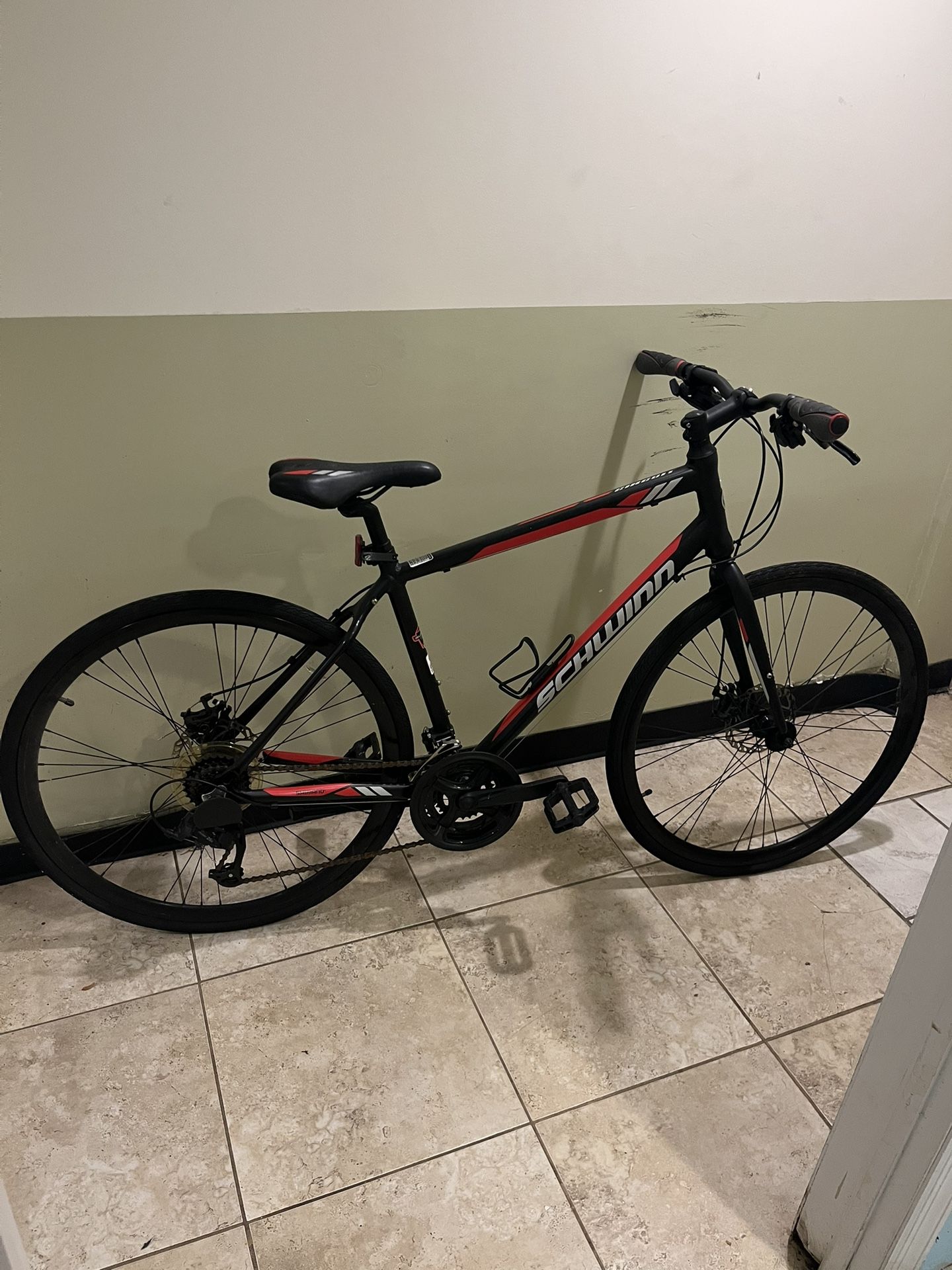 Schwinn Circuit Road Bike Used Mens Frame - Red And Black