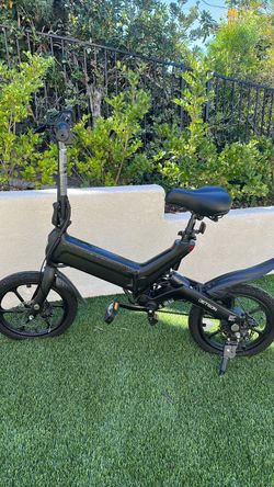 $200 Black Jetson Haze E-Bike