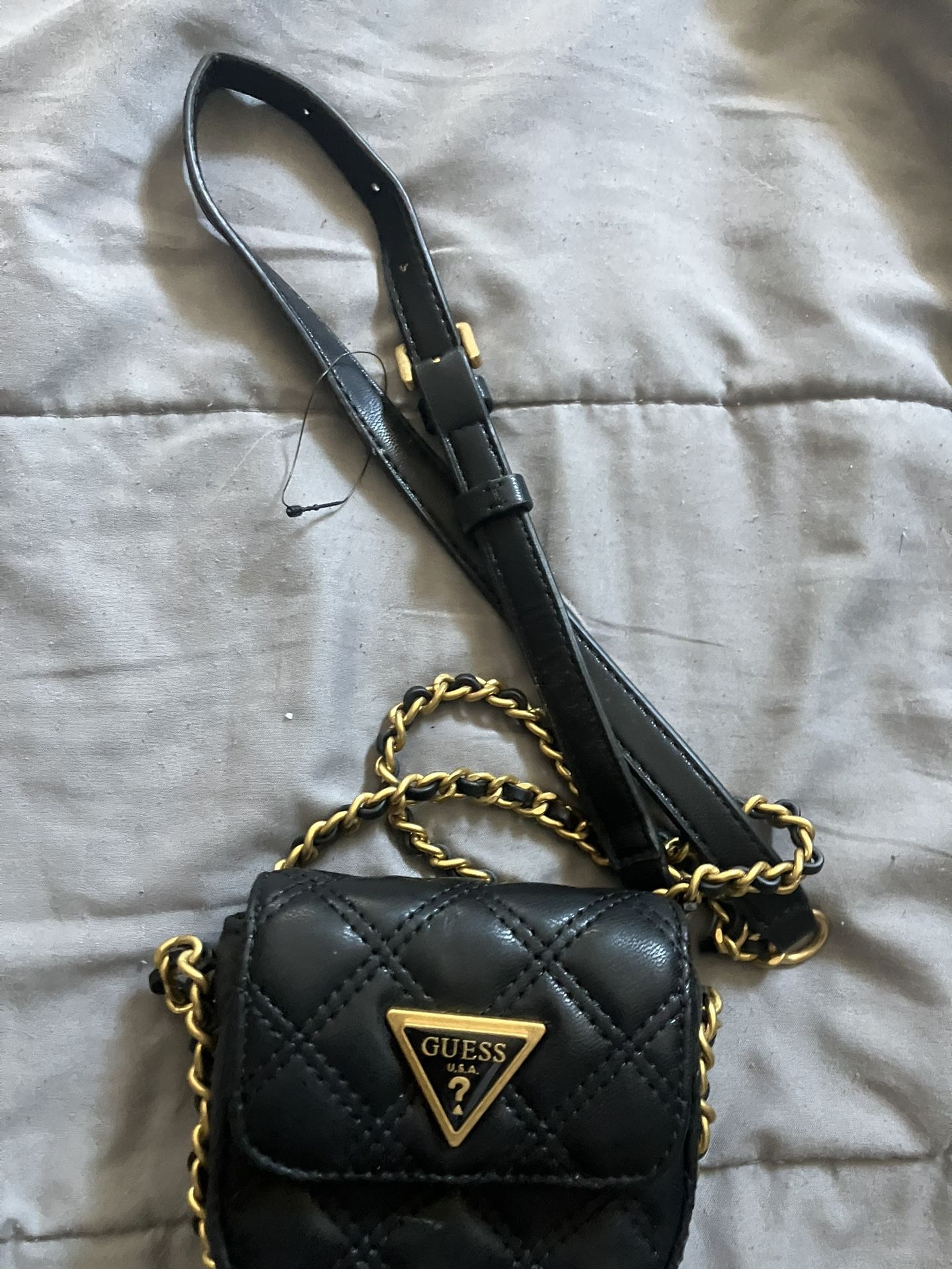 Brand New Guess Purse Prestine Looking