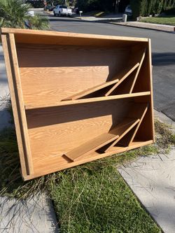 Free bookshelves