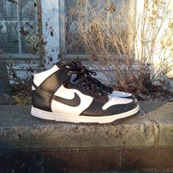 Nike Dunk Panda Size 12.5 