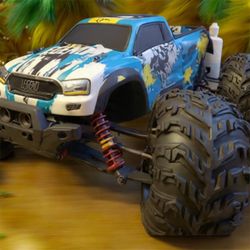 BRAND NEW AND SEALED EXTREMELY BIG  1:10 SCALE 4WD Ready-to-Run BEST MONSTER TRUCK IN TOWN!!!!!!!